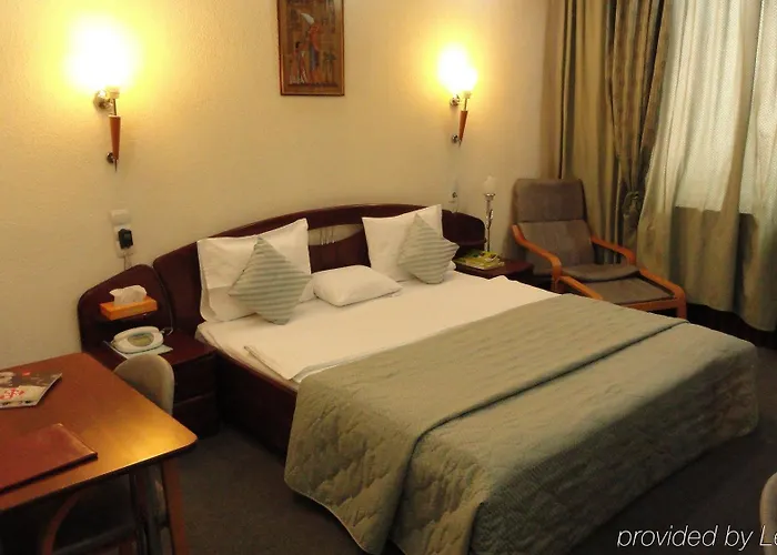 Relax Comfort Suites Hotel