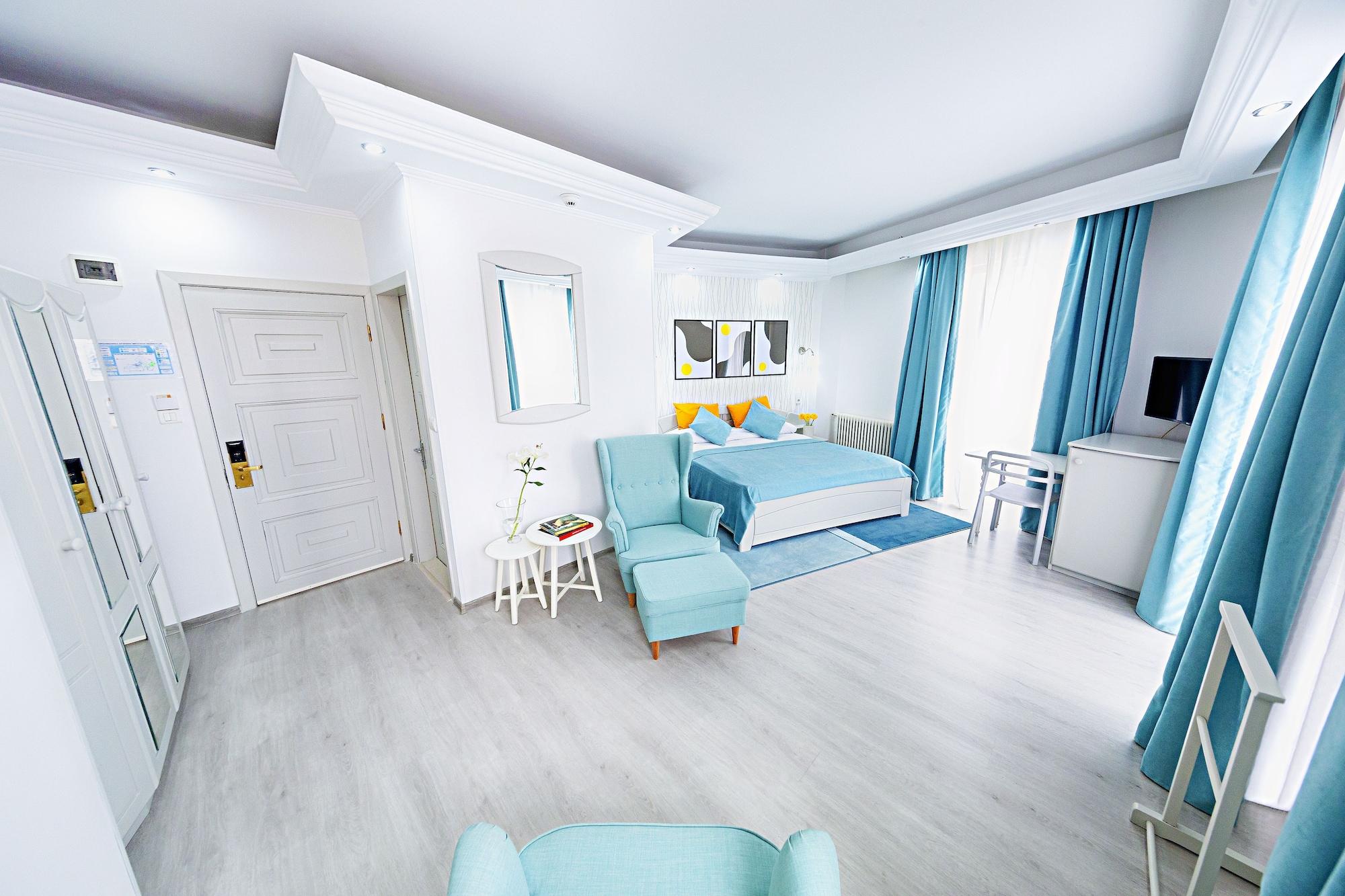 מלון Relax Comfort 3*