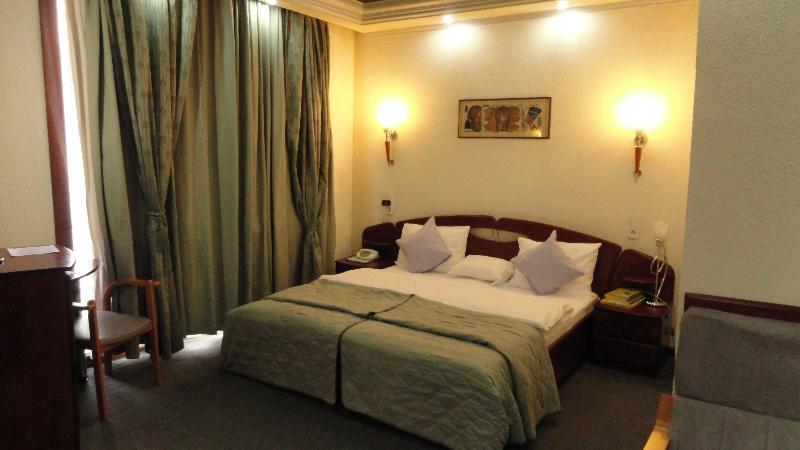 מלון Relax Comfort 3*
